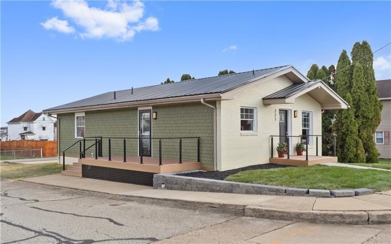 221 4th Ave, Monongahela, 15063, 3 Bedrooms Bedrooms, 7 Rooms Rooms,2 BathroomsBathrooms,Residential,For Sale,4th Ave,1699143