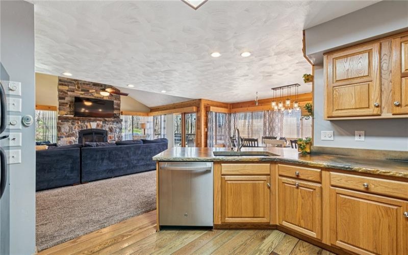 1944 South Ridge Way, Hidden Valley, 15502, 4 Bedrooms Bedrooms, 11 Rooms Rooms,4 BathroomsBathrooms,Residential,For Sale,South Ridge Way,1699174