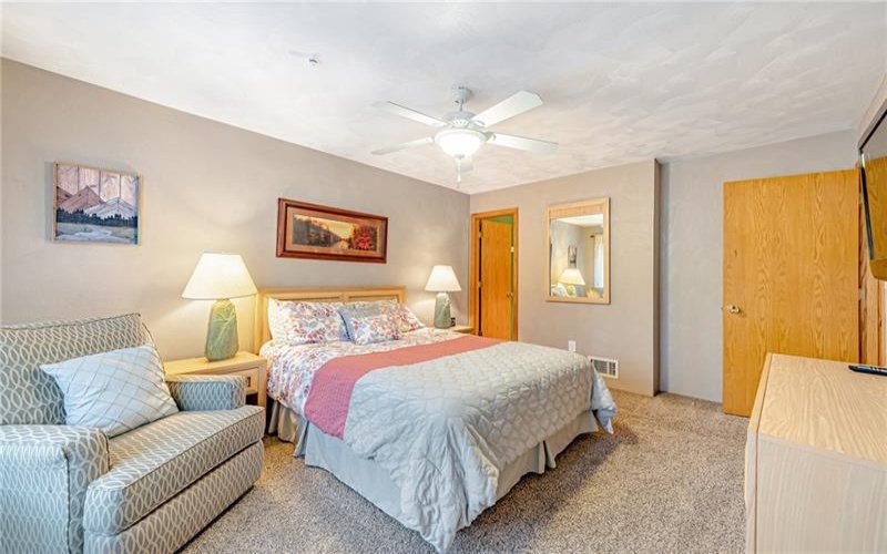 1944 South Ridge Way, Hidden Valley, 15502, 4 Bedrooms Bedrooms, 11 Rooms Rooms,4 BathroomsBathrooms,Residential,For Sale,South Ridge Way,1699174