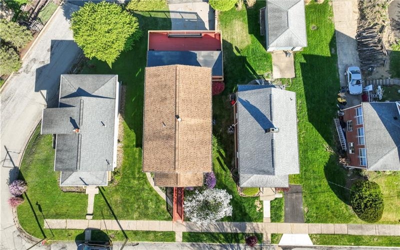 400 Michigan Ave, Jeannette, 15644, 3 Bedrooms Bedrooms, ,2.1 BathroomsBathrooms,Residential,For Sale,Michigan Ave,1699182