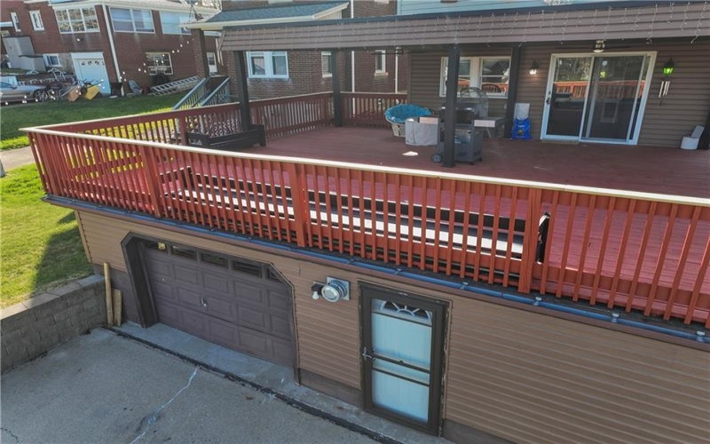 400 Michigan Ave, Jeannette, 15644, 3 Bedrooms Bedrooms, ,2.1 BathroomsBathrooms,Residential,For Sale,Michigan Ave,1699182