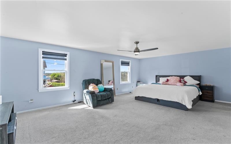 400 Michigan Ave, Jeannette, 15644, 3 Bedrooms Bedrooms, ,2.1 BathroomsBathrooms,Residential,For Sale,Michigan Ave,1699182