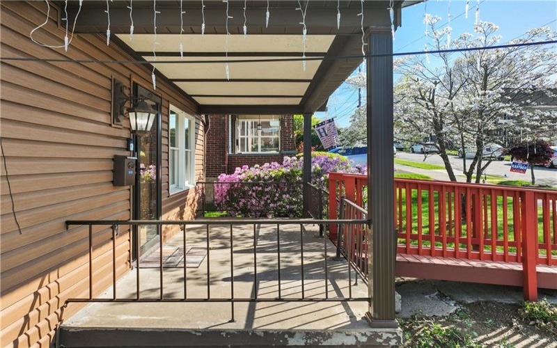 400 Michigan Ave, Jeannette, 15644, 3 Bedrooms Bedrooms, ,2.1 BathroomsBathrooms,Residential,For Sale,Michigan Ave,1699182