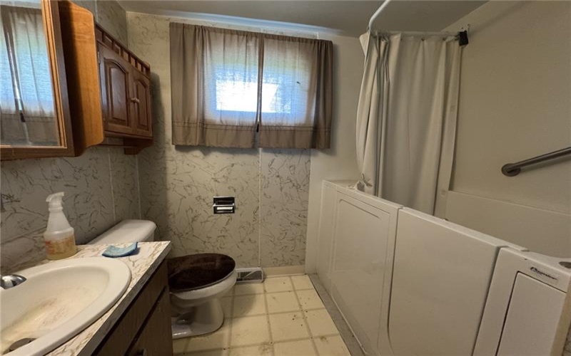 412 Helen Ave, Monessen, 15062, 3 Bedrooms Bedrooms, 6 Rooms Rooms,Residential,For Sale,Helen Ave,1699188
