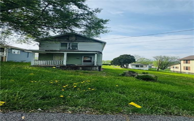 1013 Shutterly St, California, 15419, 2 Bedrooms Bedrooms, 4 Rooms Rooms,1 BathroomBathrooms,Residential,For Sale,Shutterly St,1699191