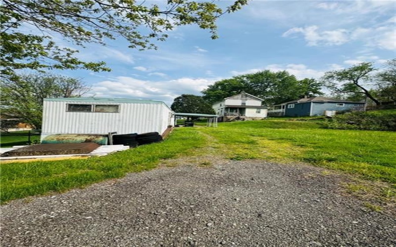 1013 Shutterly St, California, 15419, 2 Bedrooms Bedrooms, 4 Rooms Rooms,1 BathroomBathrooms,Residential,For Sale,Shutterly St,1699191