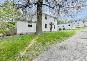717 Euclid Ave, Greensburg, 15601, 2 Bedrooms Bedrooms, ,1 BathroomBathrooms,Residential,For Sale,Euclid Ave,1699206