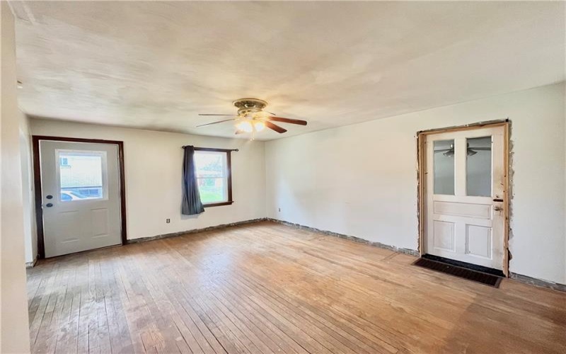 717 Euclid Ave, Greensburg, 15601, 2 Bedrooms Bedrooms, ,1 BathroomBathrooms,Residential,For Sale,Euclid Ave,1699206