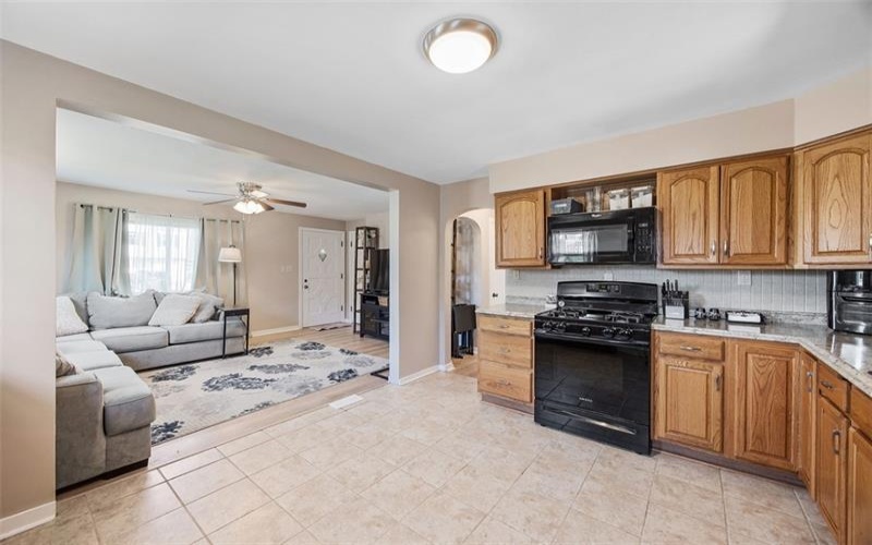 529 Pennsylvania Blvd, Jeannette, 15644, 2 Bedrooms Bedrooms, 4 Rooms Rooms,1 BathroomBathrooms,Residential,For Sale,Pennsylvania Blvd,1699210
