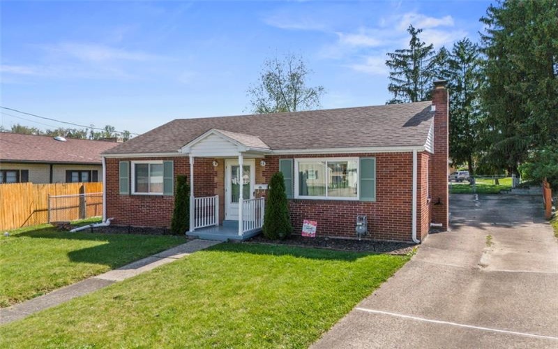 529 Pennsylvania Blvd, Jeannette, 15644, 2 Bedrooms Bedrooms, 4 Rooms Rooms,1 BathroomBathrooms,Residential,For Sale,Pennsylvania Blvd,1699210