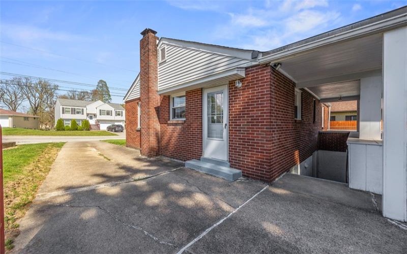 529 Pennsylvania Blvd, Jeannette, 15644, 2 Bedrooms Bedrooms, 4 Rooms Rooms,1 BathroomBathrooms,Residential,For Sale,Pennsylvania Blvd,1699210