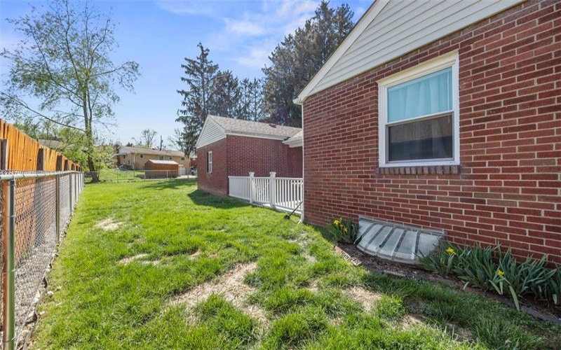529 Pennsylvania Blvd, Jeannette, 15644, 2 Bedrooms Bedrooms, 4 Rooms Rooms,1 BathroomBathrooms,Residential,For Sale,Pennsylvania Blvd,1699210