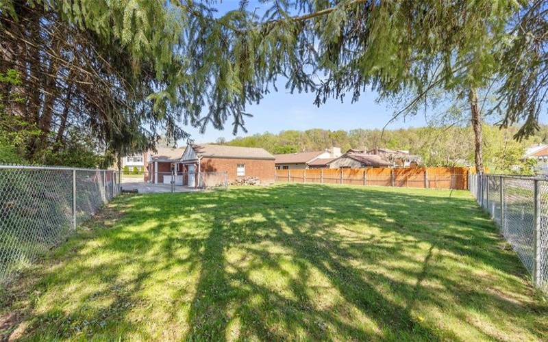 529 Pennsylvania Blvd, Jeannette, 15644, 2 Bedrooms Bedrooms, 4 Rooms Rooms,1 BathroomBathrooms,Residential,For Sale,Pennsylvania Blvd,1699210