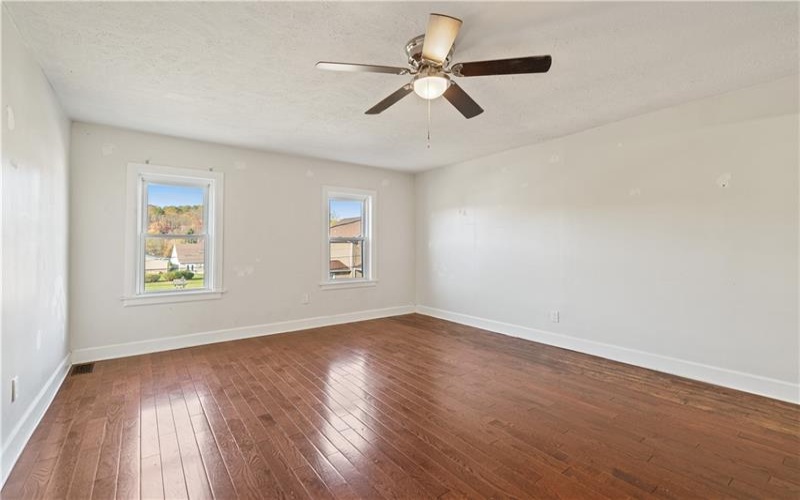 16 CHERRY STREET, Burgettstown, 15021, 3 Bedrooms Bedrooms, 7 Rooms Rooms,2.1 BathroomsBathrooms,Residential,For Sale,CHERRY STREET,1678448
