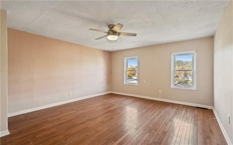 16 CHERRY STREET, Burgettstown, 15021, 3 Bedrooms Bedrooms, 7 Rooms Rooms,2.1 BathroomsBathrooms,Residential,For Sale,CHERRY STREET,1678448