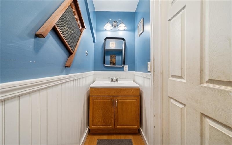 920 3rd St, Jeannette, 15644, 4 Bedrooms Bedrooms, 8 Rooms Rooms,1.1 BathroomsBathrooms,Residential,For Sale,3rd St,1698893