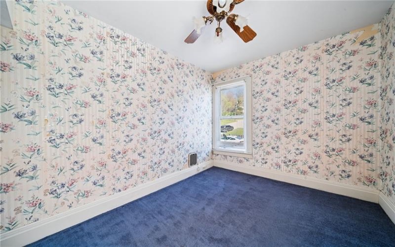 920 3rd St, Jeannette, 15644, 4 Bedrooms Bedrooms, 8 Rooms Rooms,1.1 BathroomsBathrooms,Residential,For Sale,3rd St,1698893