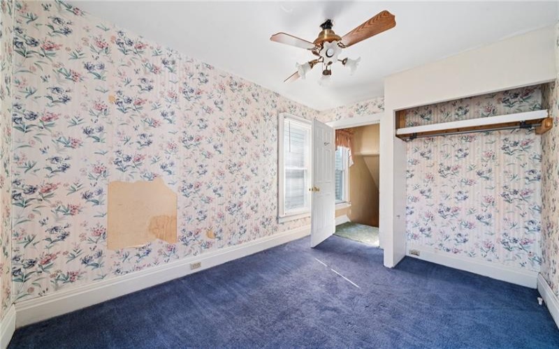 920 3rd St, Jeannette, 15644, 4 Bedrooms Bedrooms, 8 Rooms Rooms,1.1 BathroomsBathrooms,Residential,For Sale,3rd St,1698893