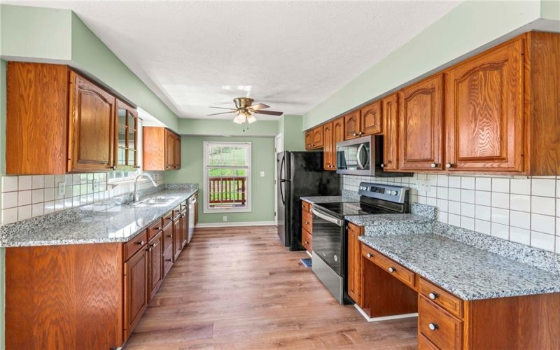 297 Rainey Rd, Eighty Four, 15330, 3 Bedrooms Bedrooms, 7 Rooms Rooms,2 BathroomsBathrooms,Residential,For Sale,Rainey Rd,1698975