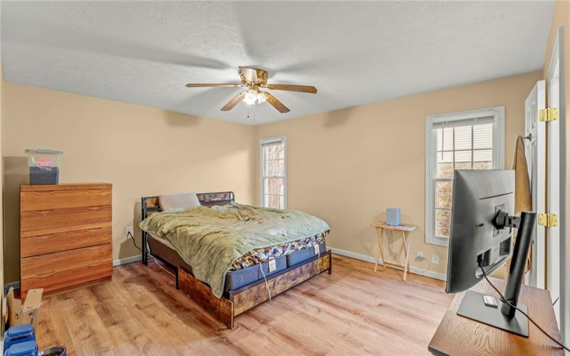 297 Rainey Rd, Eighty Four, 15330, 3 Bedrooms Bedrooms, 7 Rooms Rooms,2 BathroomsBathrooms,Residential,For Sale,Rainey Rd,1698975