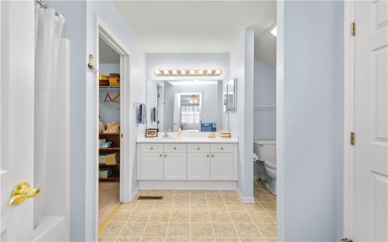 1204 St. Andrews Drive, Washington, 15301, 3 Bedrooms Bedrooms, 8 Rooms Rooms,2.1 BathroomsBathrooms,Residential,For Sale,St. Andrews Drive,1699141
