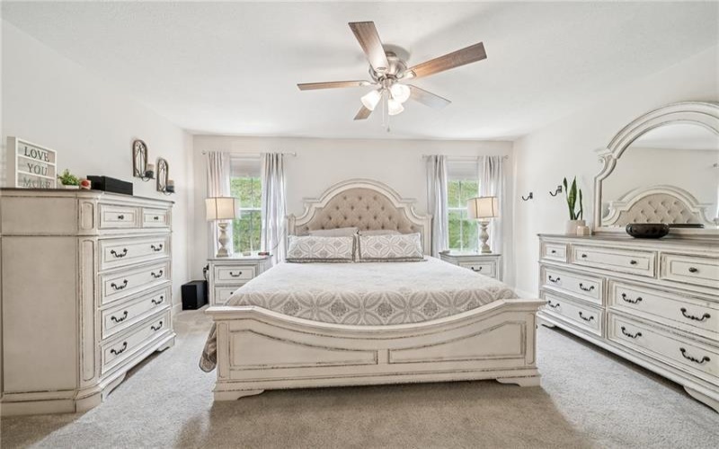 406 Spruce Lane, Houston, 15342, 3 Bedrooms Bedrooms, 9 Rooms Rooms,2.1 BathroomsBathrooms,Residential,For Sale,Spruce Lane,1699266