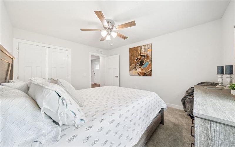 406 Spruce Lane, Houston, 15342, 3 Bedrooms Bedrooms, 9 Rooms Rooms,2.1 BathroomsBathrooms,Residential,For Sale,Spruce Lane,1699266