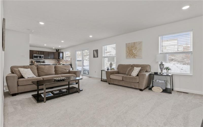 254 Stump Dr, Rostraver Township, 15012, 4 Bedrooms Bedrooms, 10 Rooms Rooms,2.1 BathroomsBathrooms,Residential,For Sale,Stump Dr,1699283