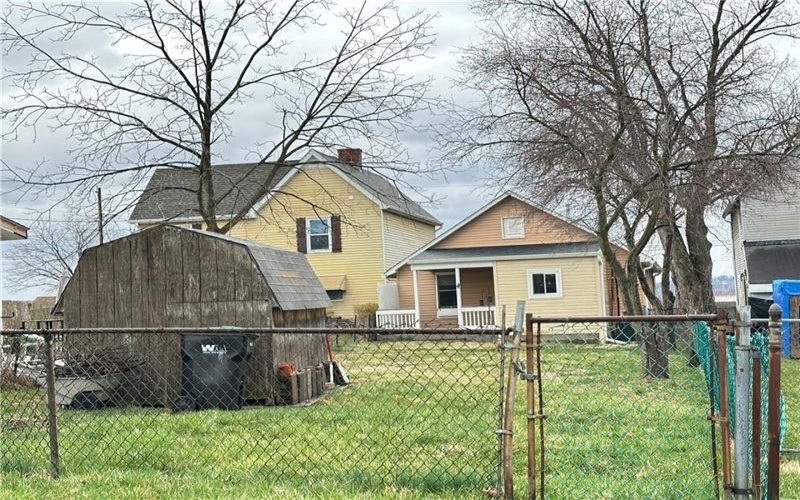 176 Barnett St, Washington, 15301, 3 Bedrooms Bedrooms, 7 Rooms Rooms,1.1 BathroomsBathrooms,Residential,For Sale,Barnett St,1693866