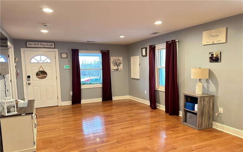 176 Barnett St, Washington, 15301, 3 Bedrooms Bedrooms, 7 Rooms Rooms,1.1 BathroomsBathrooms,Residential,For Sale,Barnett St,1693866