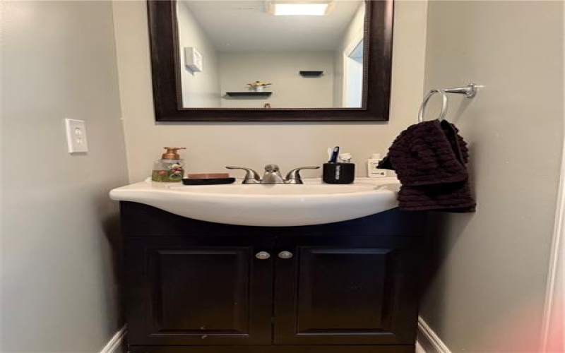 176 Barnett St, Washington, 15301, 3 Bedrooms Bedrooms, 7 Rooms Rooms,1.1 BathroomsBathrooms,Residential,For Sale,Barnett St,1693866