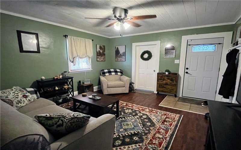 121 Franklin Ave, Uniontown, 15401, 3 Bedrooms Bedrooms, 7 Rooms Rooms,1.1 BathroomsBathrooms,Residential,For Sale,Franklin Ave,1694212