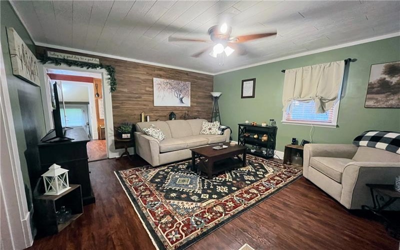 121 Franklin Ave, Uniontown, 15401, 3 Bedrooms Bedrooms, 7 Rooms Rooms,1.1 BathroomsBathrooms,Residential,For Sale,Franklin Ave,1694212