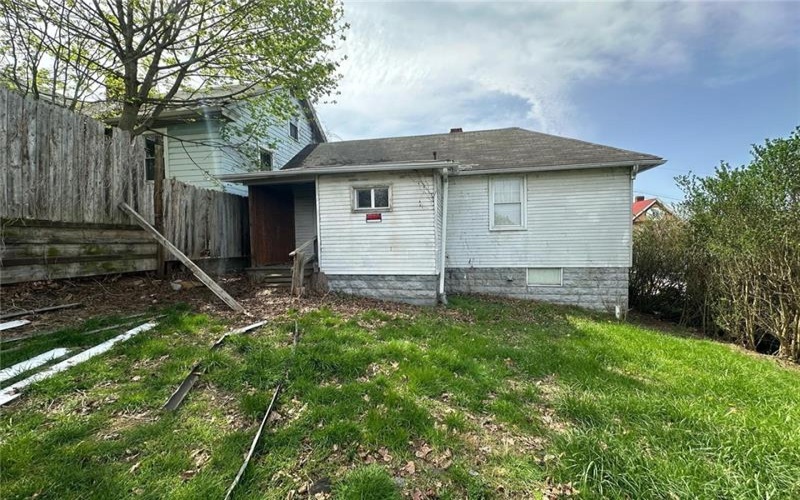412 Forest St, Monessen, 15062, 1 Bedroom Bedrooms, 1 Room Rooms,2 BathroomsBathrooms,Residential,For Sale,Forest St,1699158