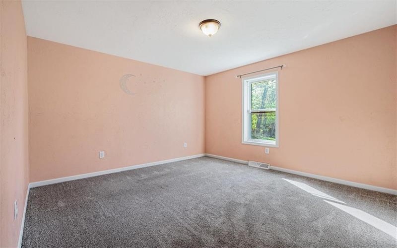 113 Saunders Station Rd, Trafford, 15085, 3 Bedrooms Bedrooms, 8 Rooms Rooms,3 BathroomsBathrooms,Residential,For Sale,Saunders Station Rd,1699187