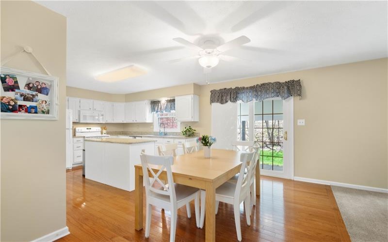 114 Vista Dr, Canonsburg, 15317, 4 Bedrooms Bedrooms, 9 Rooms Rooms,2.1 BathroomsBathrooms,Residential,For Sale,Vista Dr,1699233