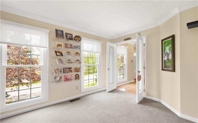 114 Vista Dr, Canonsburg, 15317, 4 Bedrooms Bedrooms, 9 Rooms Rooms,2.1 BathroomsBathrooms,Residential,For Sale,Vista Dr,1699233