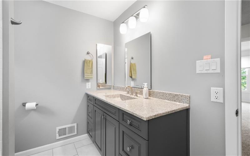 114 Vista Dr, Canonsburg, 15317, 4 Bedrooms Bedrooms, 9 Rooms Rooms,2.1 BathroomsBathrooms,Residential,For Sale,Vista Dr,1699233