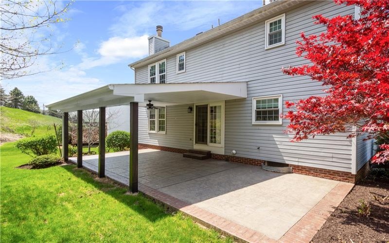 114 Vista Dr, Canonsburg, 15317, 4 Bedrooms Bedrooms, 9 Rooms Rooms,2.1 BathroomsBathrooms,Residential,For Sale,Vista Dr,1699233