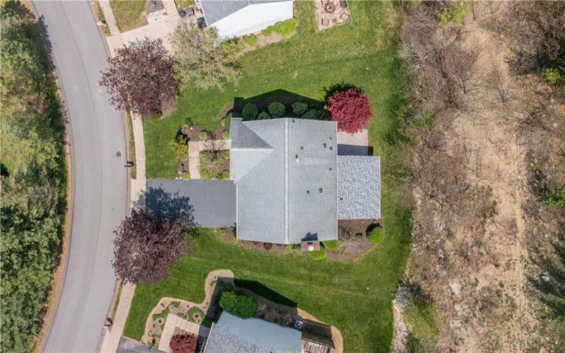 114 Vista Dr, Canonsburg, 15317, 4 Bedrooms Bedrooms, 9 Rooms Rooms,2.1 BathroomsBathrooms,Residential,For Sale,Vista Dr,1699233