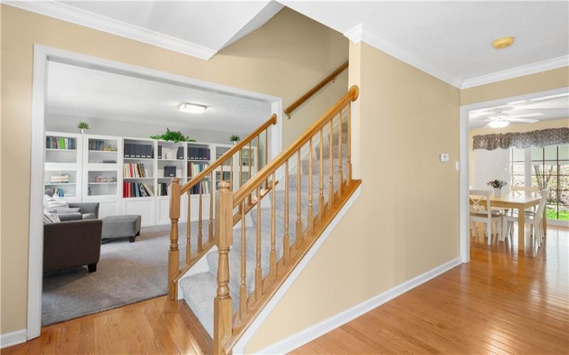114 Vista Dr, Canonsburg, 15317, 4 Bedrooms Bedrooms, 9 Rooms Rooms,2.1 BathroomsBathrooms,Residential,For Sale,Vista Dr,1699233