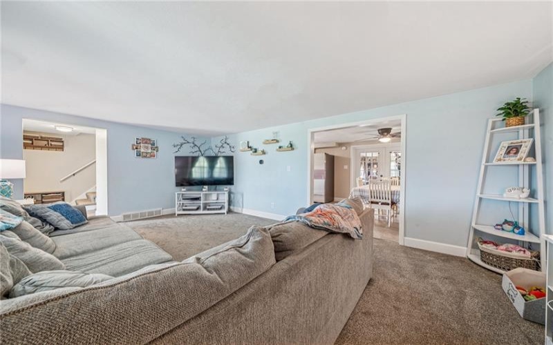 375 Wilson St, Derry, 15627, 3 Bedrooms Bedrooms, 9 Rooms Rooms,2.2 BathroomsBathrooms,Residential,For Sale,Wilson St,1699241