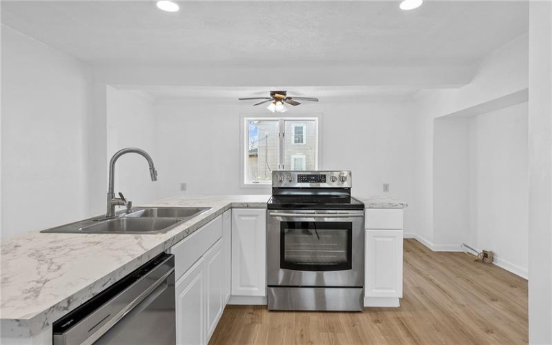 109 White St, Bentleyville, 15314, 3 Bedrooms Bedrooms, ,1 BathroomBathrooms,Residential,For Sale,White St,1699305