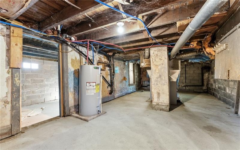 109 White St, Bentleyville, 15314, 3 Bedrooms Bedrooms, ,1 BathroomBathrooms,Residential,For Sale,White St,1699305