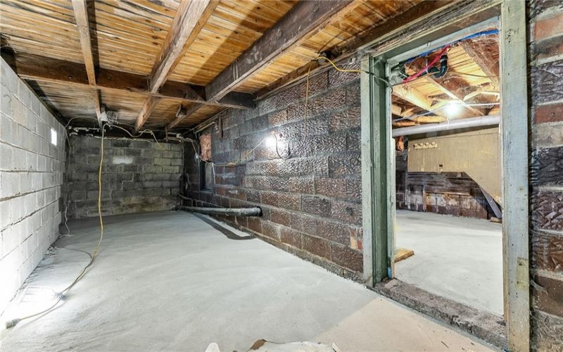 109 White St, Bentleyville, 15314, 3 Bedrooms Bedrooms, ,1 BathroomBathrooms,Residential,For Sale,White St,1699305