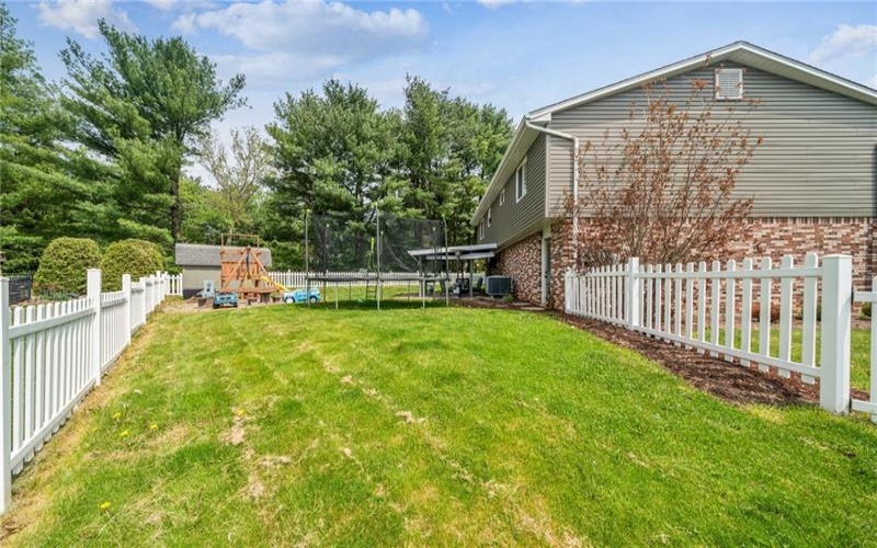 1 Fitch Ln, Greensburg, 15601, 3 Bedrooms Bedrooms, 9 Rooms Rooms,1.1 BathroomsBathrooms,Residential,For Sale,Fitch Ln,1699341