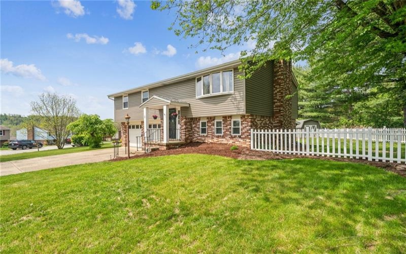 1 Fitch Ln, Greensburg, 15601, 3 Bedrooms Bedrooms, 9 Rooms Rooms,1.1 BathroomsBathrooms,Residential,For Sale,Fitch Ln,1699341