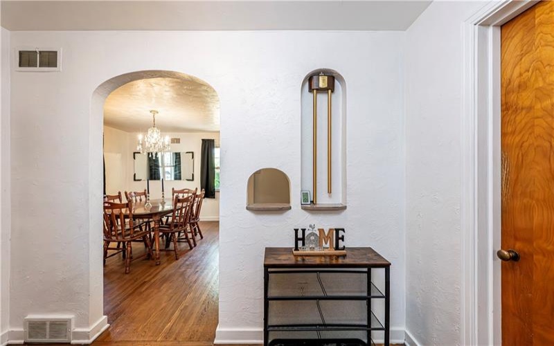 310 14th Street, Jeannette, 15644, 2 Bedrooms Bedrooms, 8 Rooms Rooms,1.2 BathroomsBathrooms,Residential,For Sale,14th Street,1699342