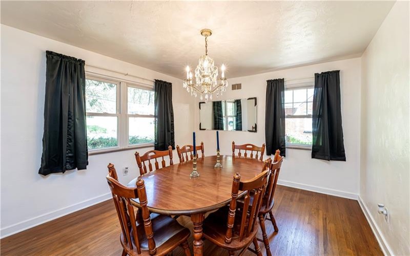 310 14th Street, Jeannette, 15644, 2 Bedrooms Bedrooms, 8 Rooms Rooms,1.2 BathroomsBathrooms,Residential,For Sale,14th Street,1699342