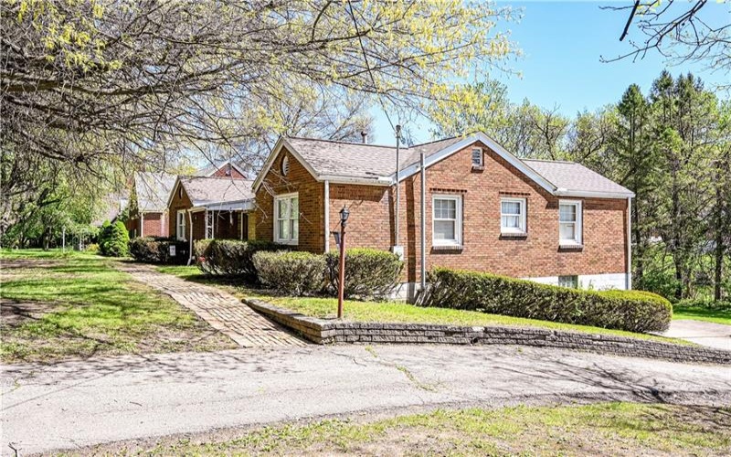 310 14th Street, Jeannette, 15644, 2 Bedrooms Bedrooms, 8 Rooms Rooms,1.2 BathroomsBathrooms,Residential,For Sale,14th Street,1699342